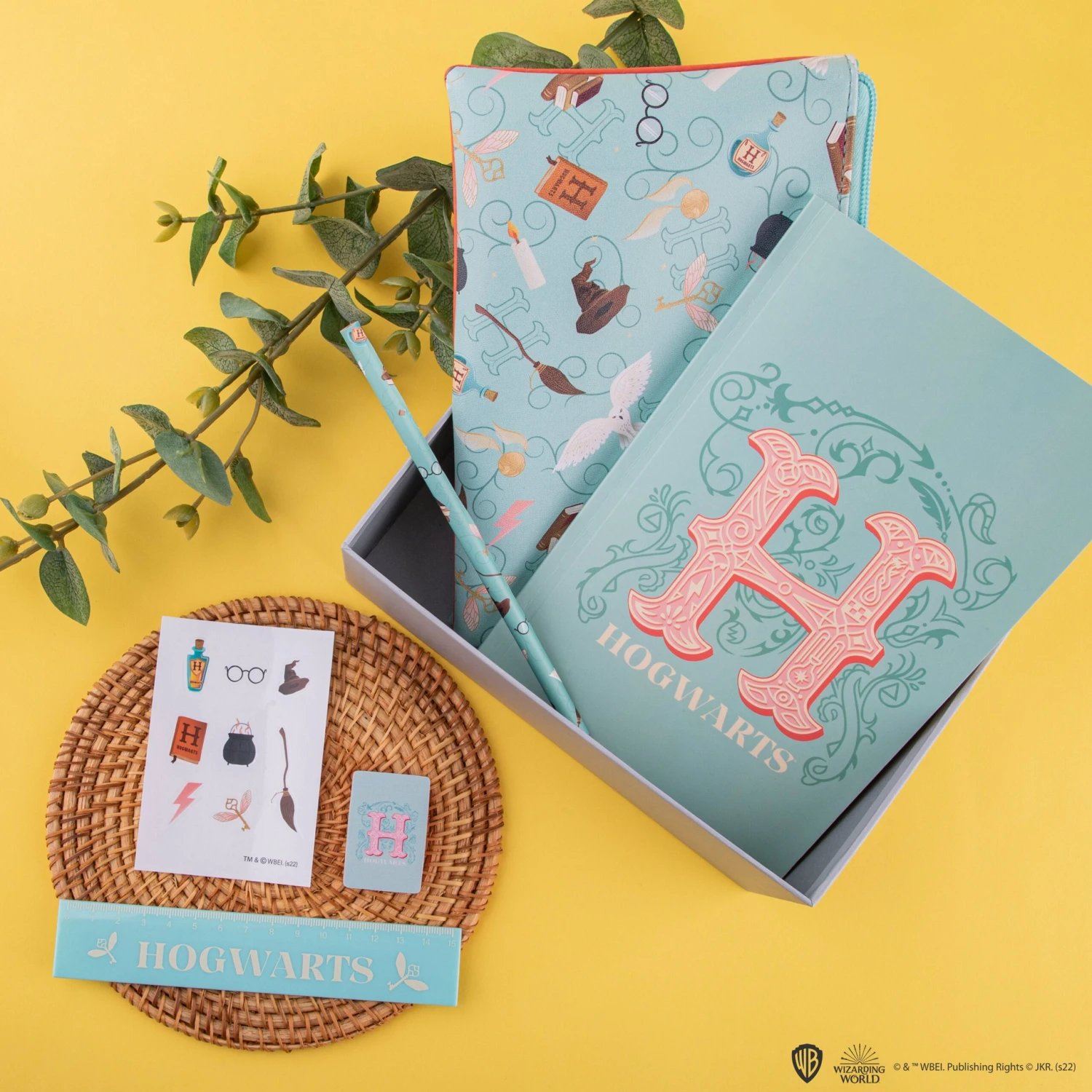 Hogwarts Fantasy Stationery Set 3 Hogwarts Fantasy Stationery Set