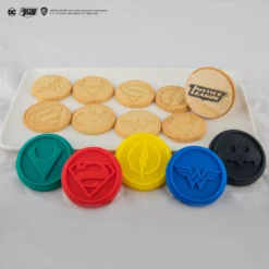 Set Of 5 Justice League Interchangeable Cookie Stamps -Cinereplicas Shop CookieStamps JusticeLeague DC Product 2 4895205603301 scaled