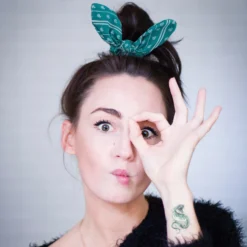 Set Of 3 Trendy Slytherin Hair Accessories Set -Cinereplicas Shop HairAccessories Set Trendy Slytherin HarryPotter LifeStyle 1