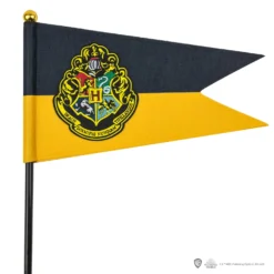 Hogwarts Pennant Flag -Cinereplicas Shop PennantFlag Hogwarts HarryPotter Product 2 4895205603998 scaled