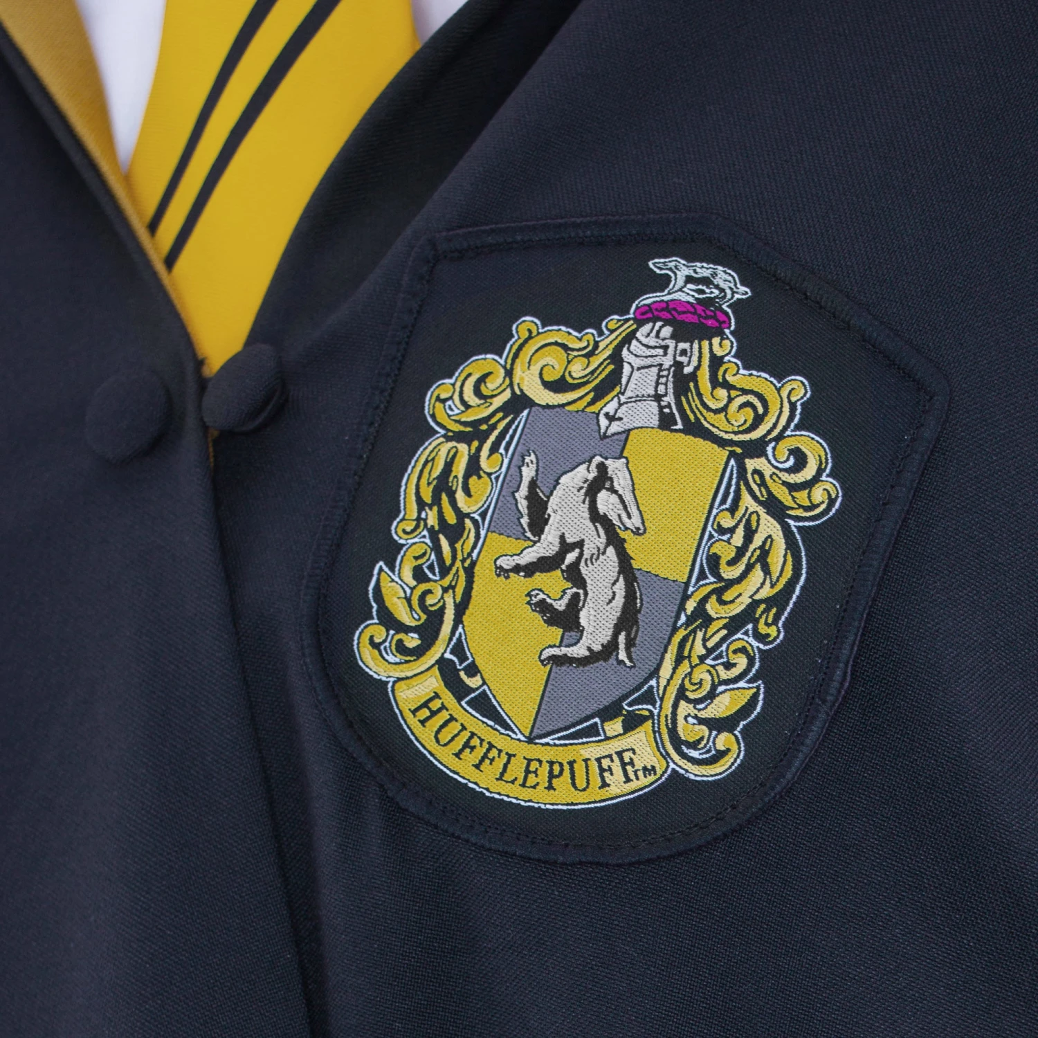 Adults Hufflepuff Robe 8 Adults Hufflepuff Robe - Image 7