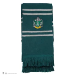 Deluxe Slytherin Scarf 11 Deluxe Slytherin Scarf -Cinereplicas Shop Scarf Deluxe Slytherin HarryPotter Product 6 4895205601444 scaled