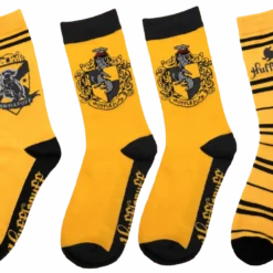 Set Of 3 Hufflepuff Socks -Cinereplicas Shop Socks SetOf3 Hufflepuff HarryPotter Product 1 1 scaled
