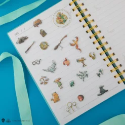 Cinereplicas Shop -Cinereplicas Shop Stickers Puffy HogwartsEssentials HarryPotter Lifestyle 1 4895205608993 7e42755a b498 48ce a6bf ed7fac3fa366 scaled