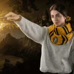 Hufflepuff Infinity Scarf -Cinereplicas Shop hufflepuff infinity scarf 2 scaled
